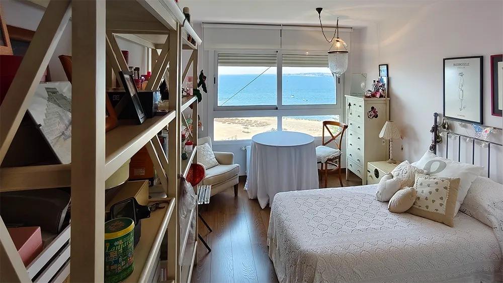 EXCLUSIVA VIVIENDA DE 178 METROS EN PRIMERA LÍNEA EN CABO HUERTAS