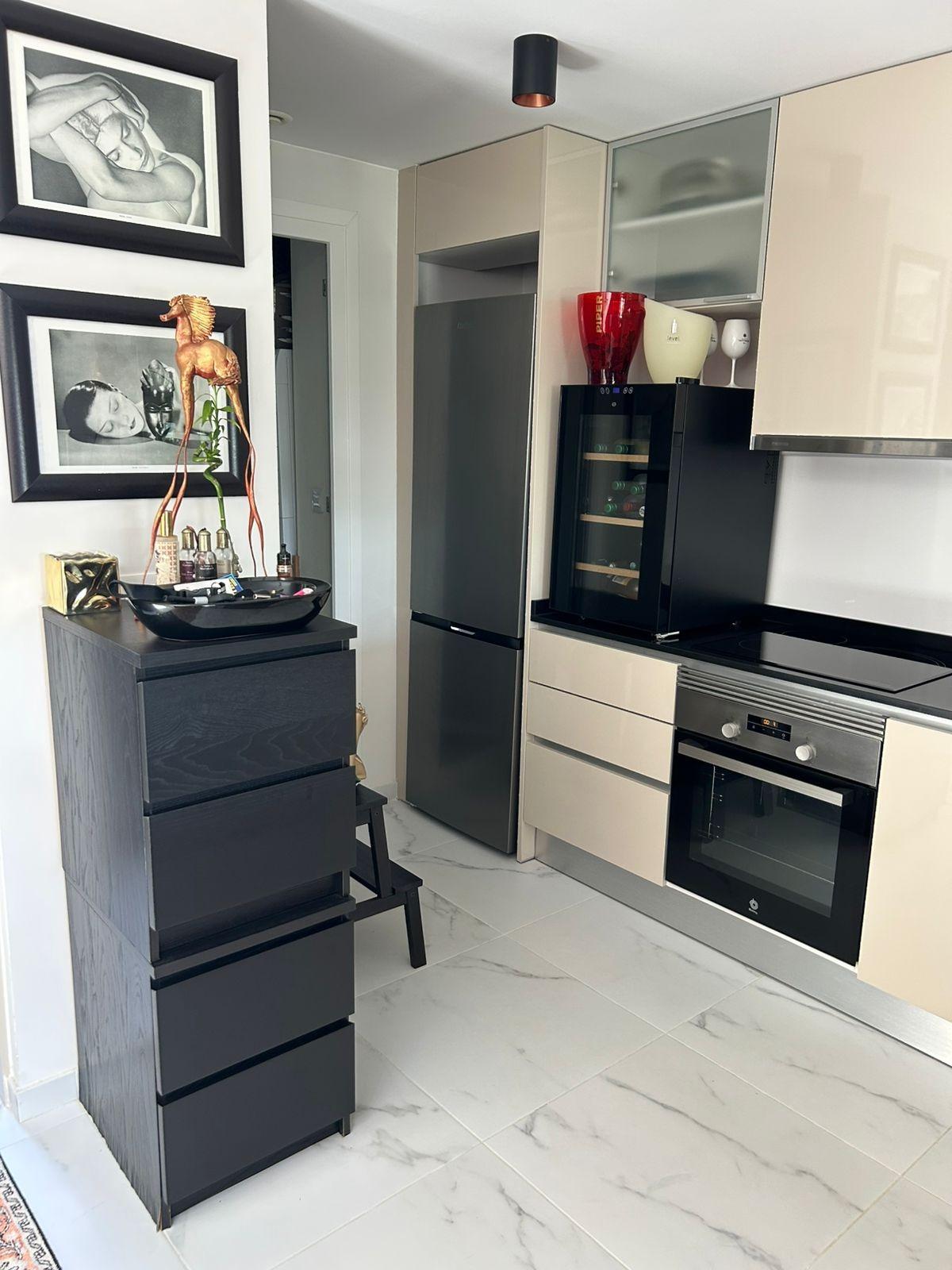 3-6-181 ÁTICO EN PLAYA FLAMENCA CON SOLARIUM PRIVADO. 2 DORM. 2 BAÑOS. 80 M2 DE SUPERFICIE. PISCINAS COMUN.