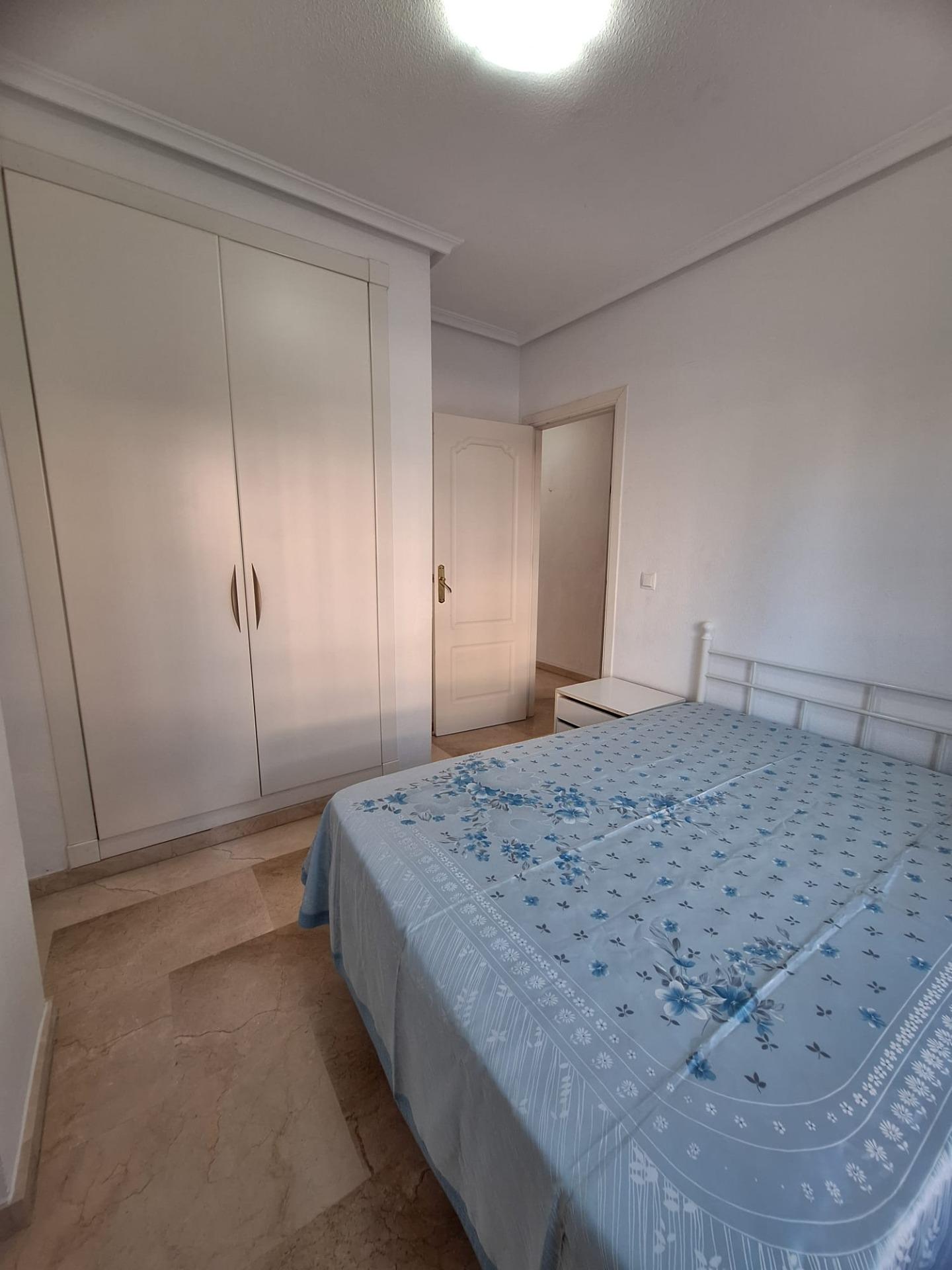 3-6-184 Apartamento en la prestigiosa urbanización Jumilla 3
