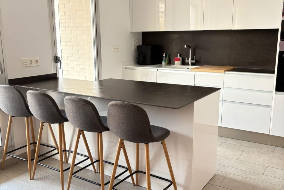 RESIDENCIAL ITACA, en Pau 5, bonito apartamento con gran terraza