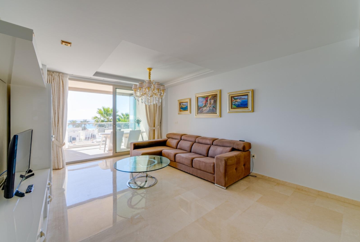 Magnificent apartment with stunning sea views