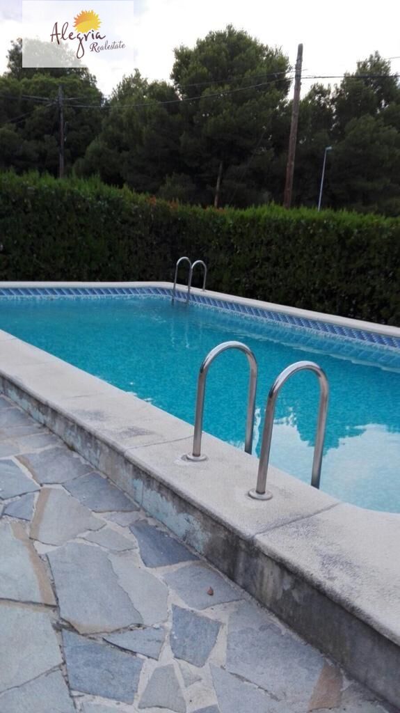 3-6-54 Chalet en venta en la Eliana