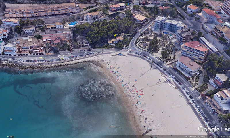 EERSTE LIJN VAN STRAND IN BENIDORM EN MET PRIVE-POEL !!!