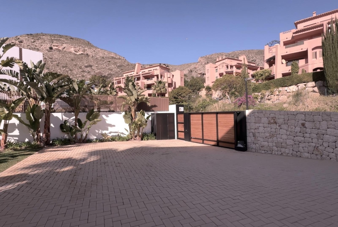 Unique Villa in Sierra Cortina