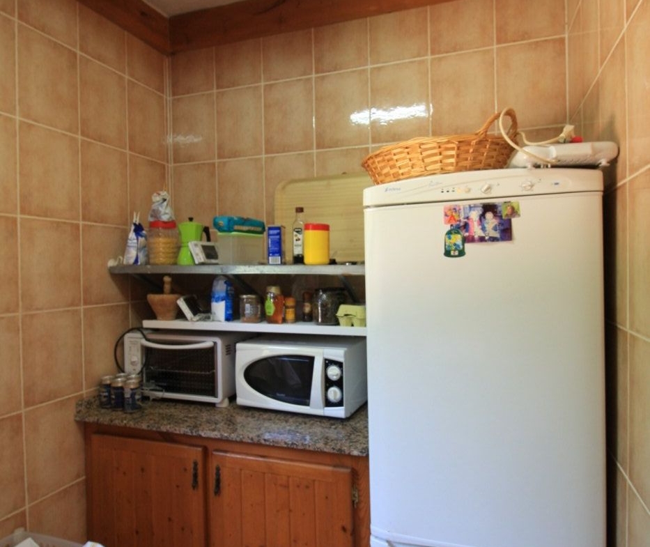 CAMPOAMOR, SPECTACULAR FINCA, 3500 M2  PLOT WITH 2 HOUSES, PRIVATE POOL, 2500 METERS FROM THE BEACH