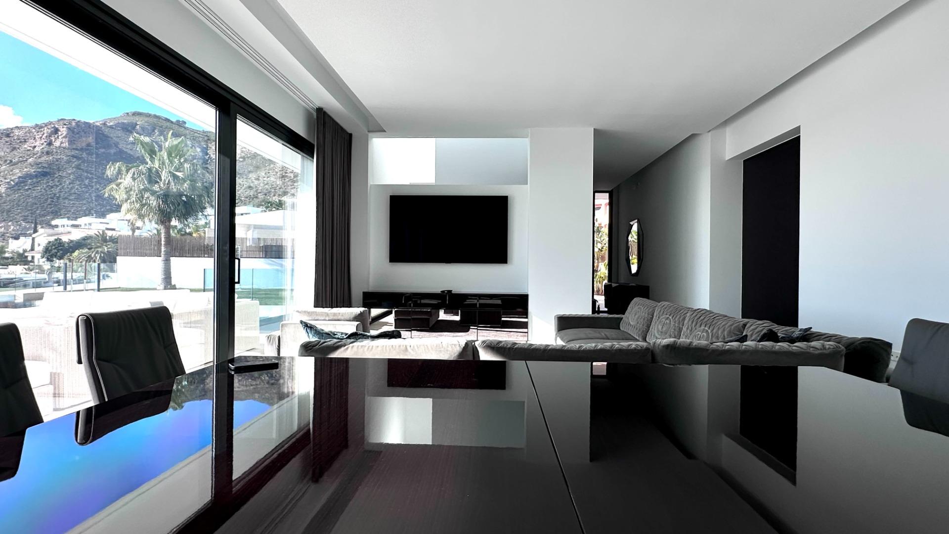 3-67-4 Unique Villa in Sierra Cortina