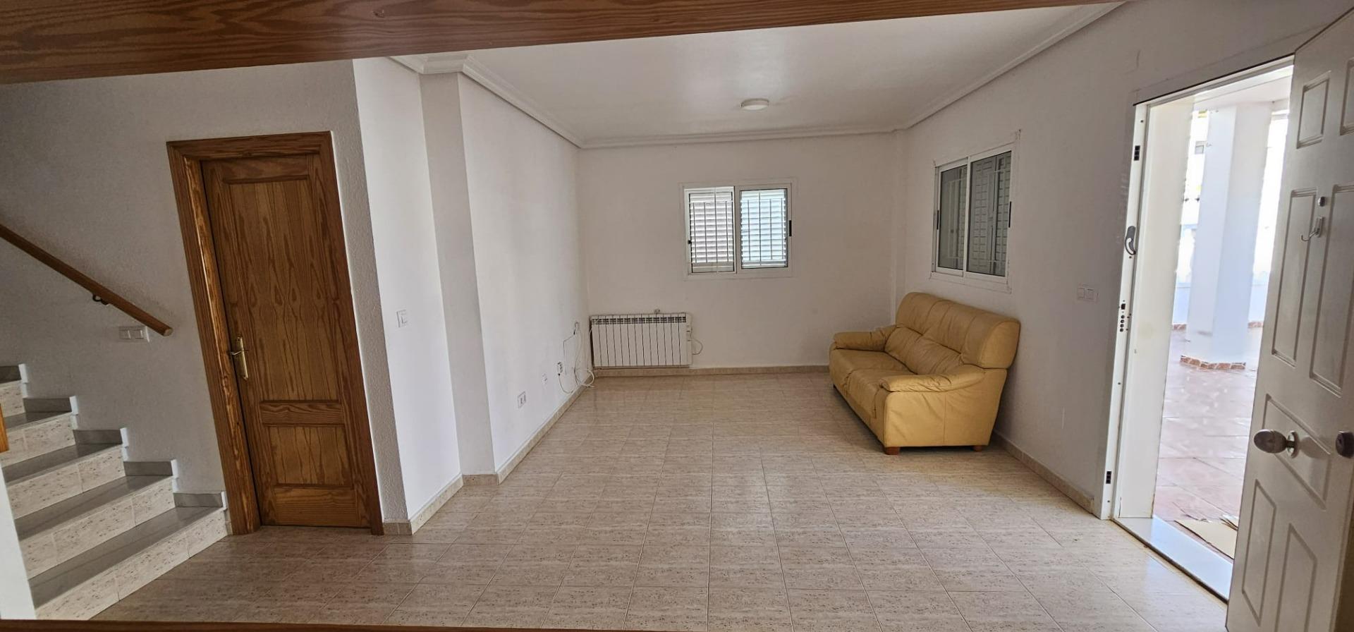3-7-110 ORIHUELA COSTA EXCLUSIVA: ZENIAMAR 3, 4 HABS AMPLIO JARDIN PISCINA COM 320.000 EUROS!