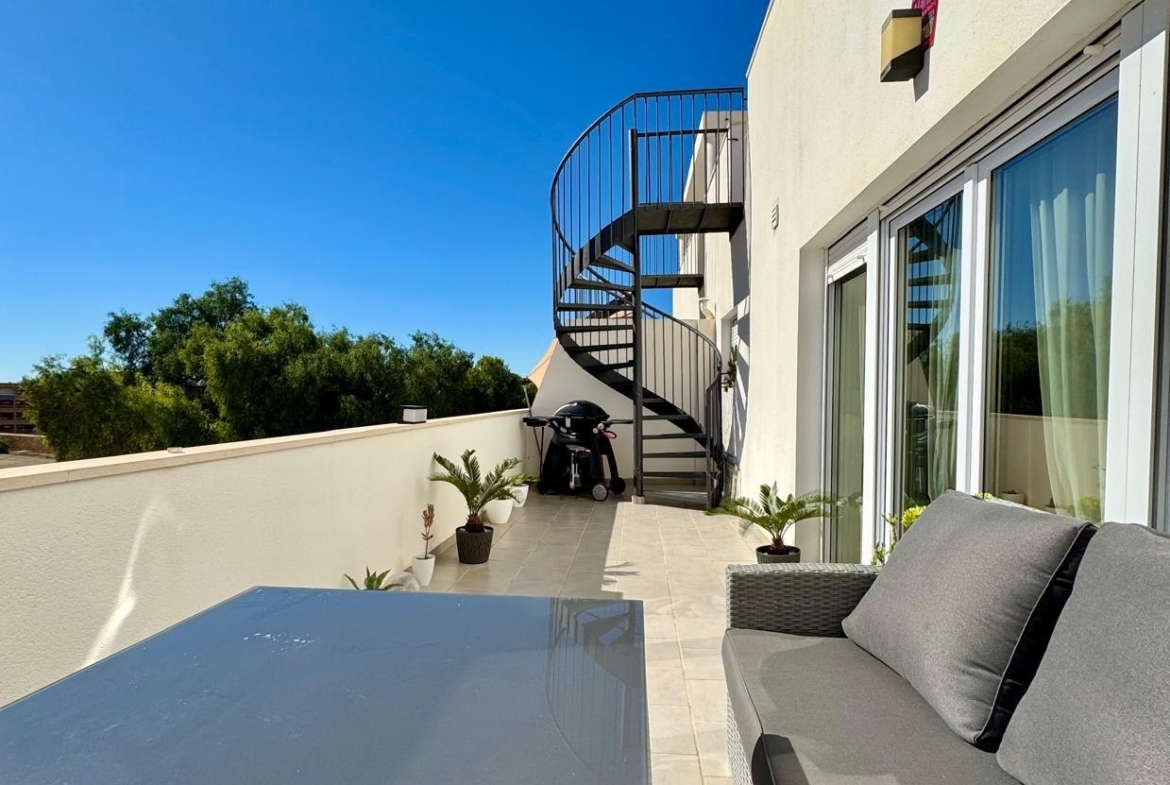 Spectacular Penthouse in Villajoyosa – Montiboli 🌴