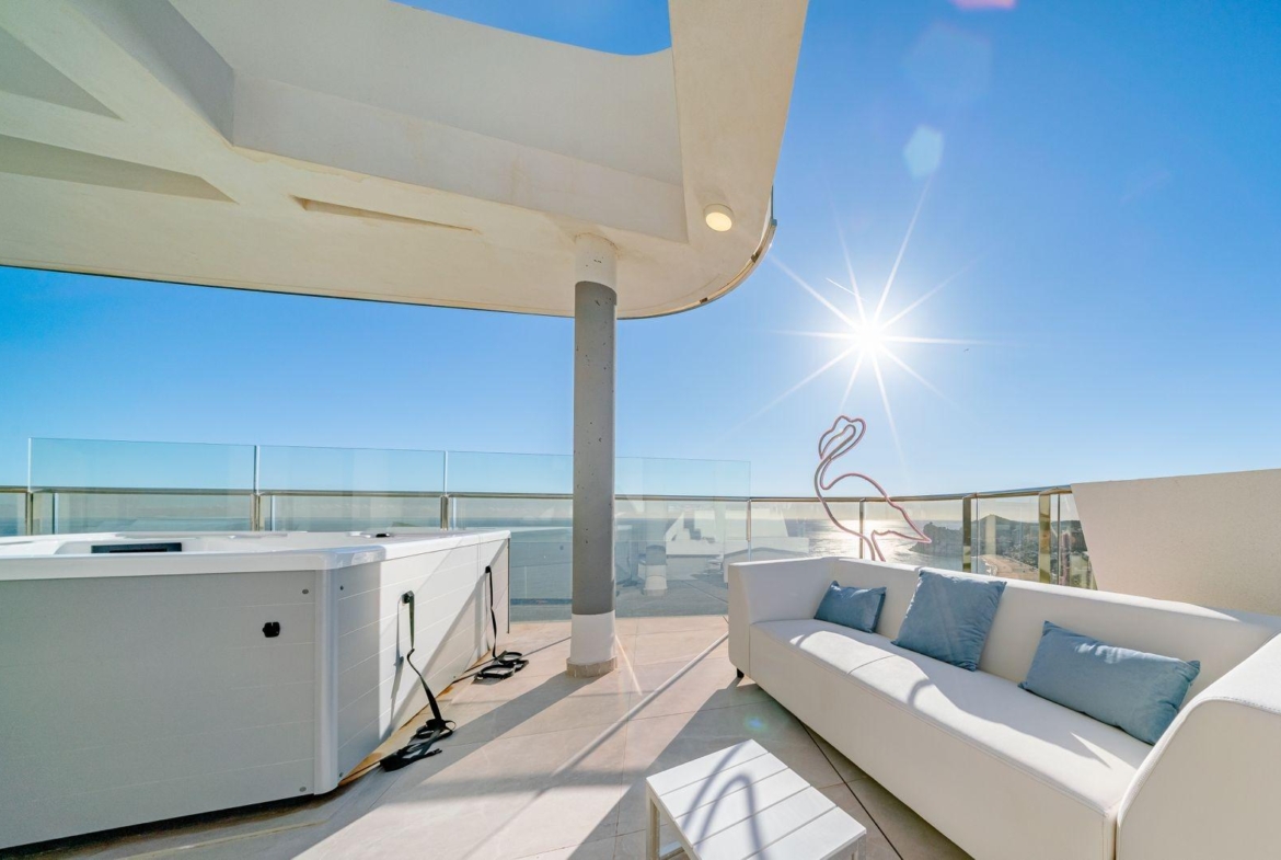 Premium Apartment at Sunset Cliffs – 29th Floor
