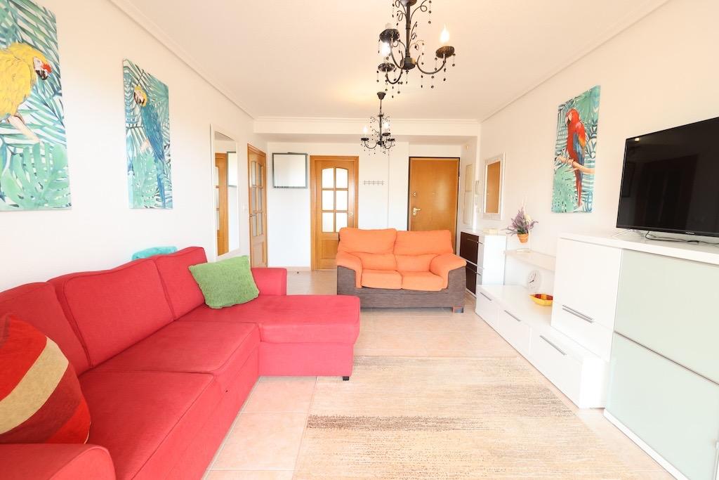 Apartment with sea views in Aguamarina