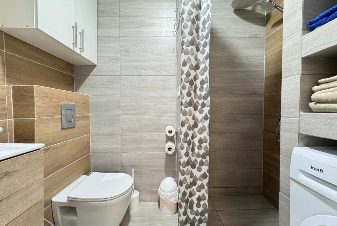 2 BAÑOS. 65 M2. SECADO POR DOS ESTUDIOS PARA ALQUILAR