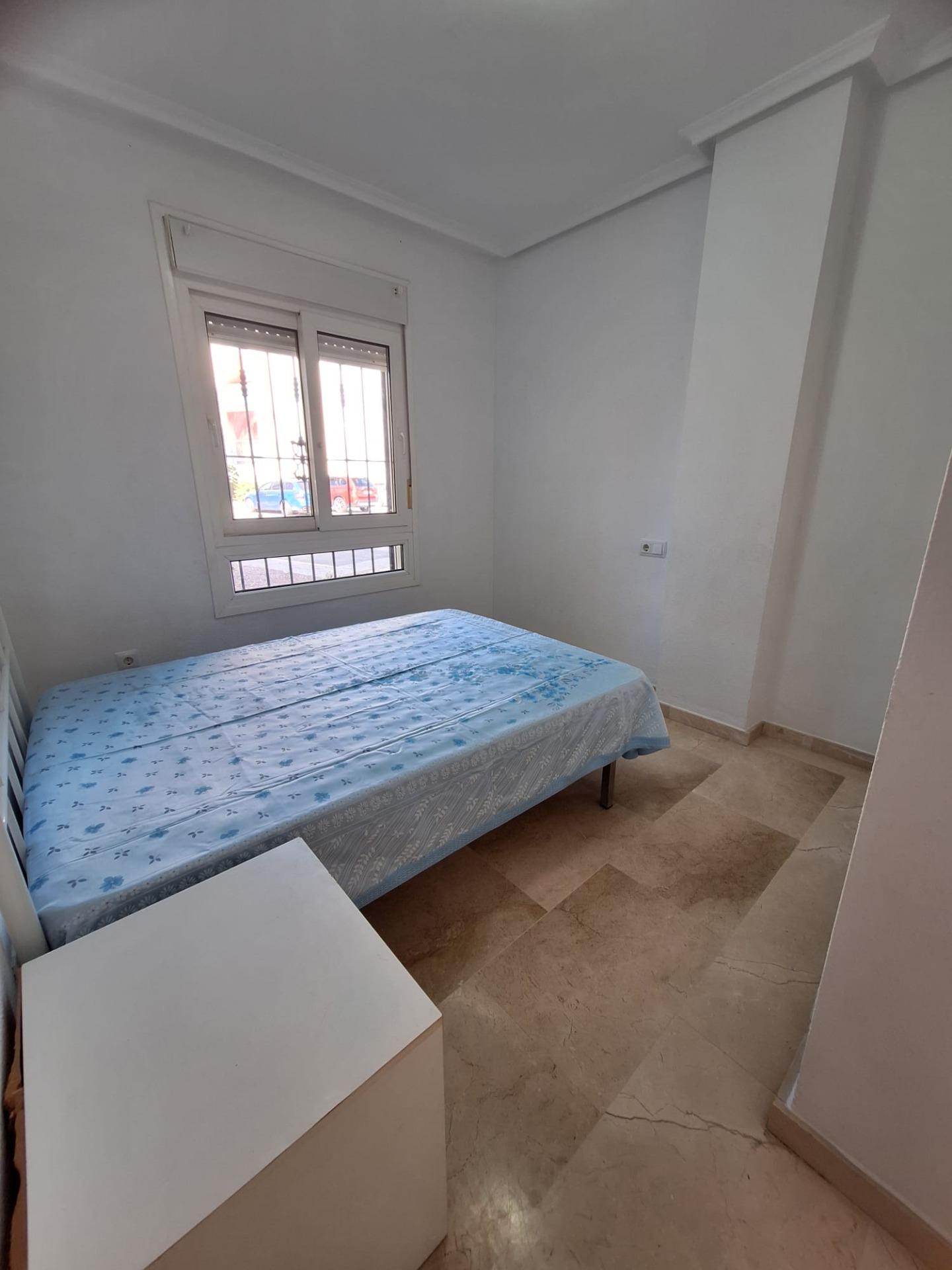 3-7-182 Apartamento en la prestigiosa urbanización Jumilla 3