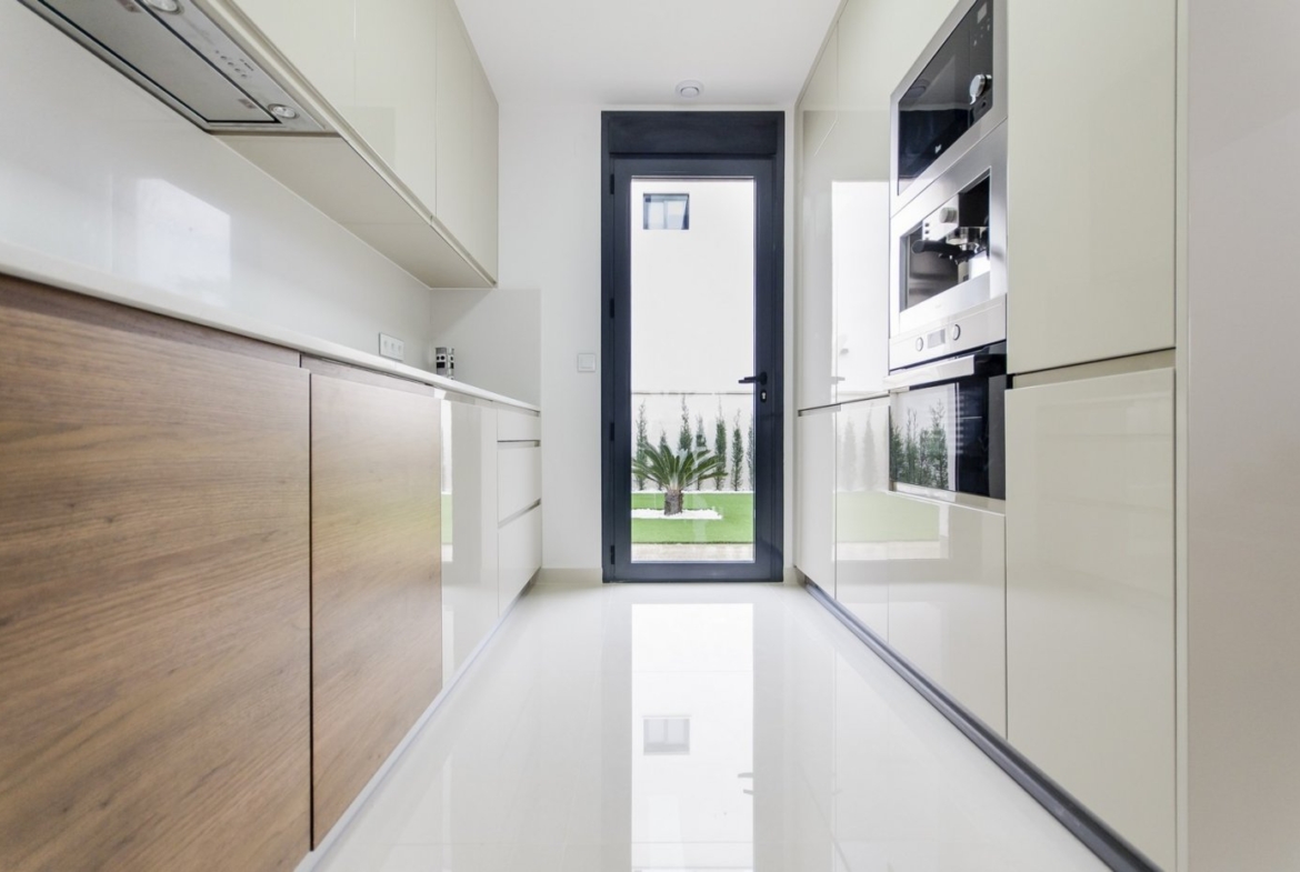 NEW BUILD RESIDENTIAL OF VILLAS IN SAN MIGUEL DE SALINAS