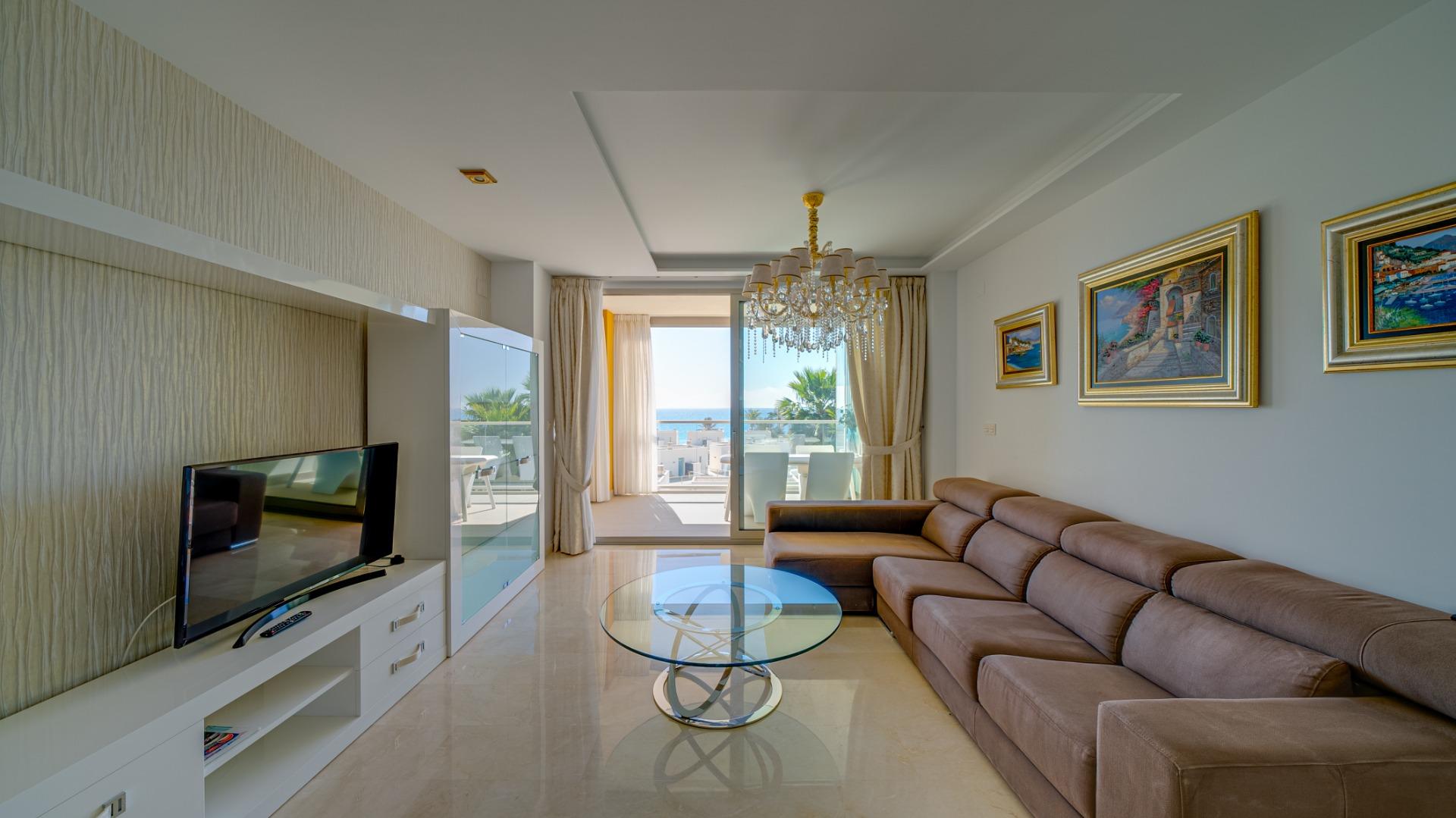 Magnificent apartment with stunning sea views