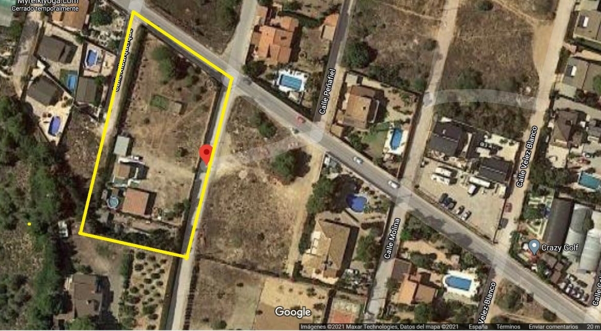 CAMPOAMOR, SPECTACULAR FINCA, 3500 M2  PLOT WITH 2 HOUSES, PRIVATE POOL, 2500 METERS FROM THE BEACH