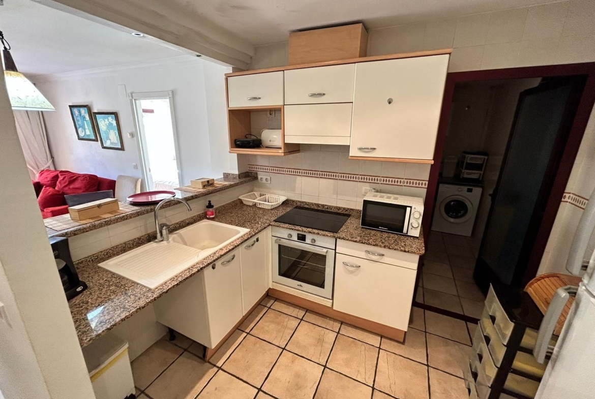 Charming Ground Floor Apartment for Sale in Albir with Spacious Patio and Terrace 🌿