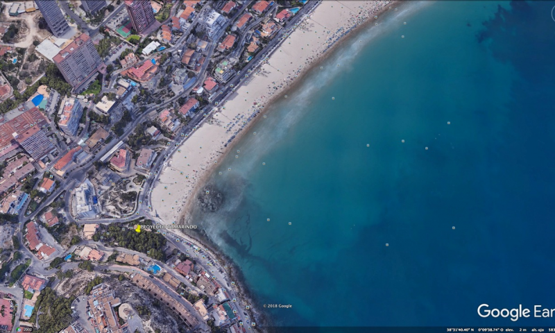 EERSTE LIJN VAN STRAND IN BENIDORM EN MET PRIVE-POEL !!!