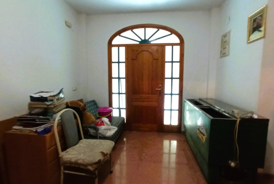INDEPENDENT VILLA OF 500M2 – LAND OF 10,000M2 NEXT TO BONALBA – MUCHAMIEL