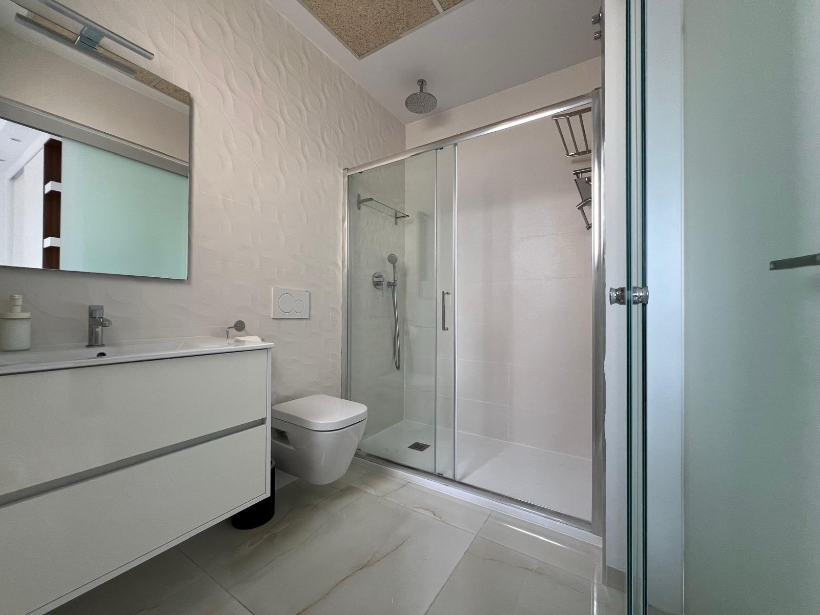 3-72-4 VILLA DE LUJO EN LOMAS DE CABO ROIG CON PISCINA PRIVADA Y PARCELA DE 200 M2. 3 DORM. 3 BAÑOS.