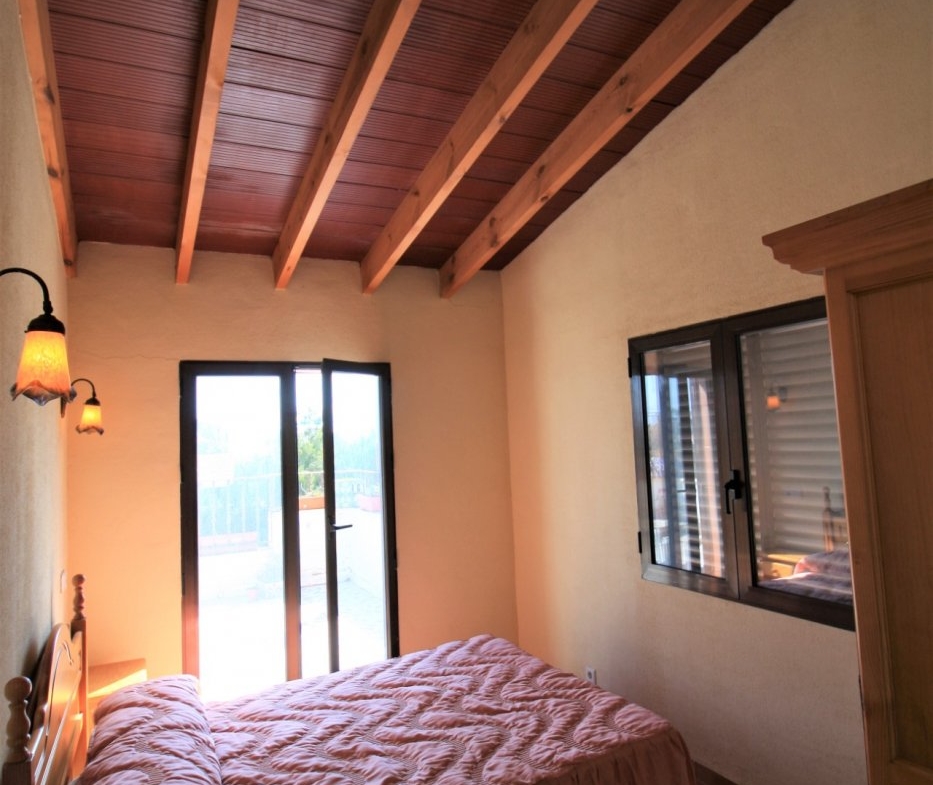 CAMPOAMOR, SPECTACULAR FINCA, 3500 M2  PLOT WITH 2 HOUSES, PRIVATE POOL, 2500 METERS FROM THE BEACH