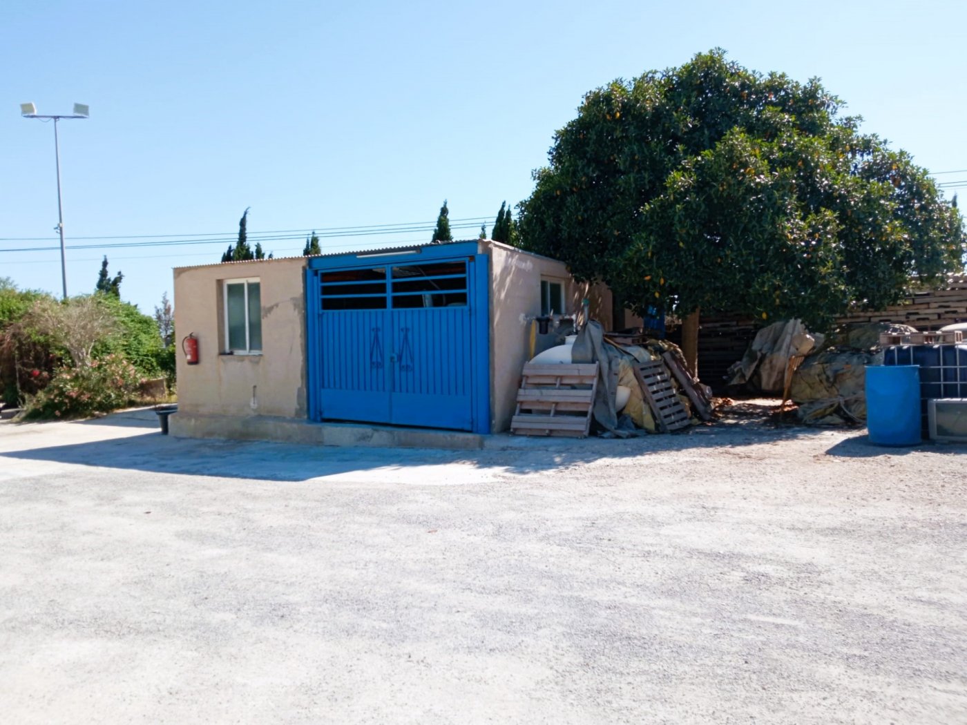 INDEPENDENT VILLA OF 500M2 – LAND OF 10,000M2 NEXT TO BONALBA – MUCHAMIEL