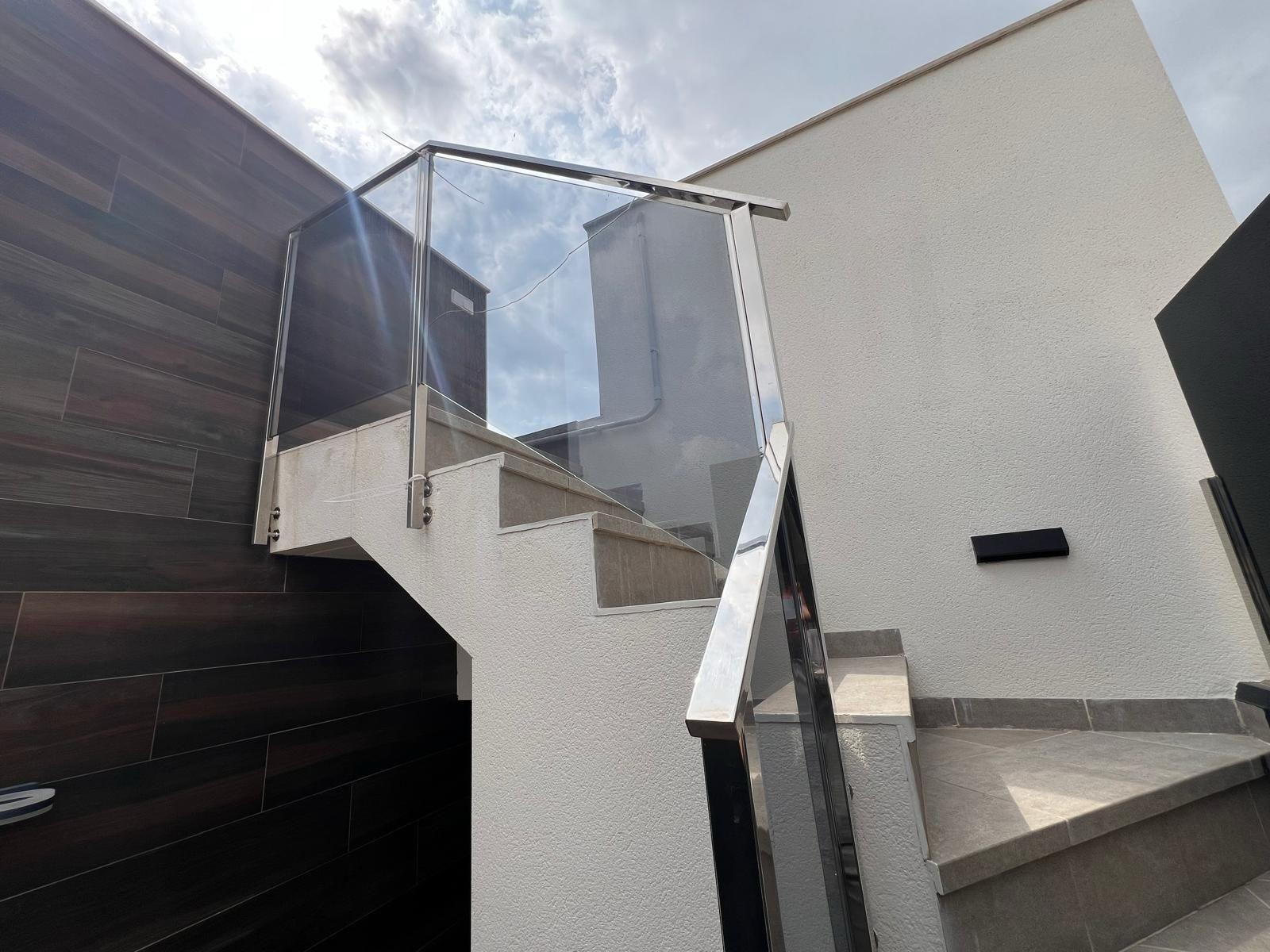 3-79-3 VILLA DE LUJO EN LOMAS DE CABO ROIG CON PISCINA PRIVADA Y PARCELA DE 200 M2. 3 DORM. 3 BAÑOS.