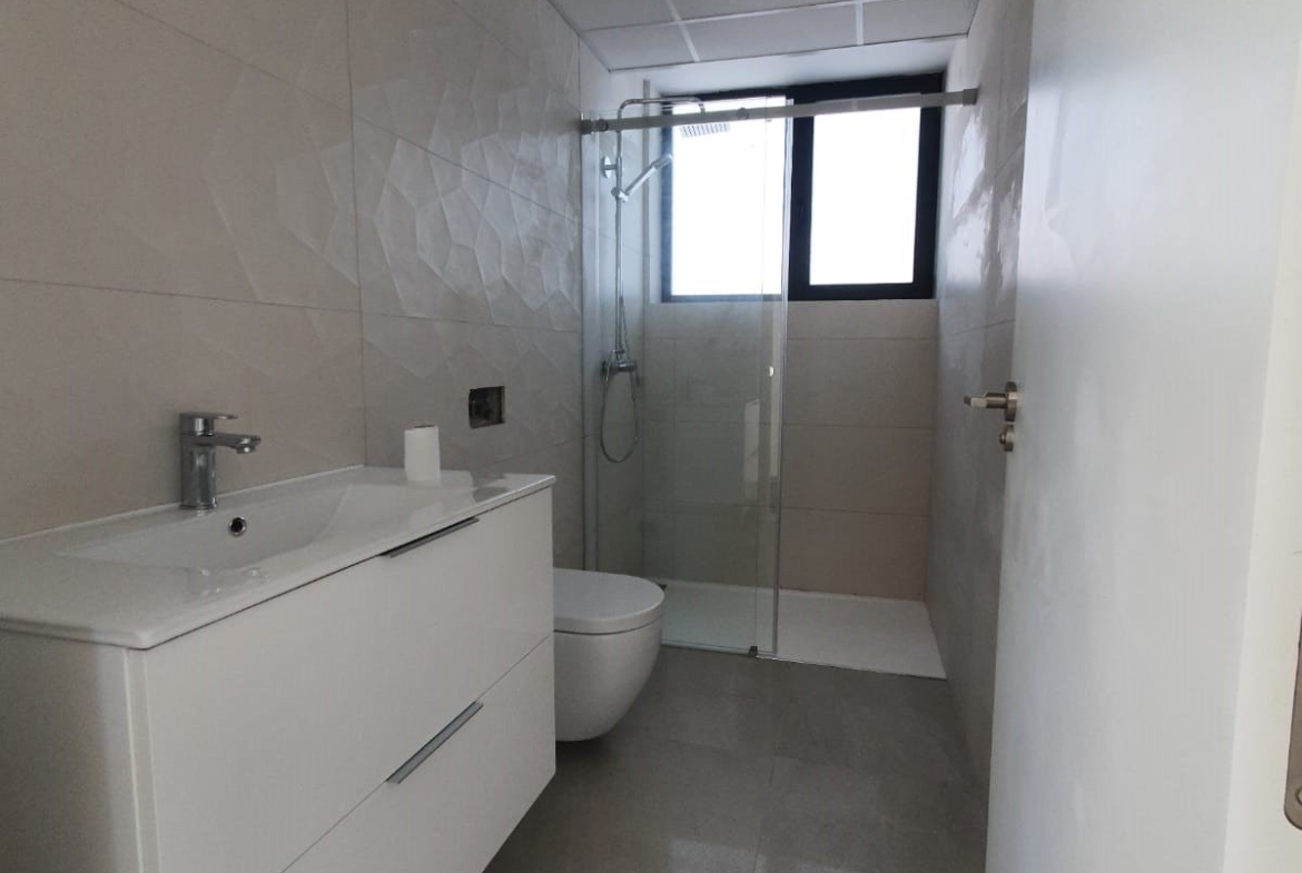 Budget villas with sea views in Finestrat