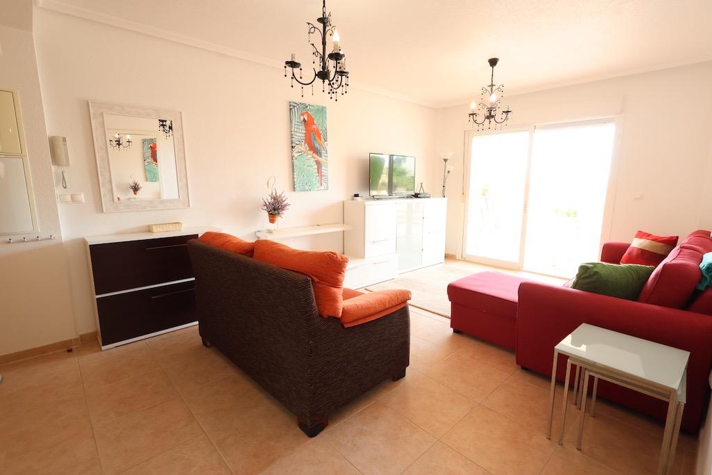 Apartment with sea views in Aguamarina