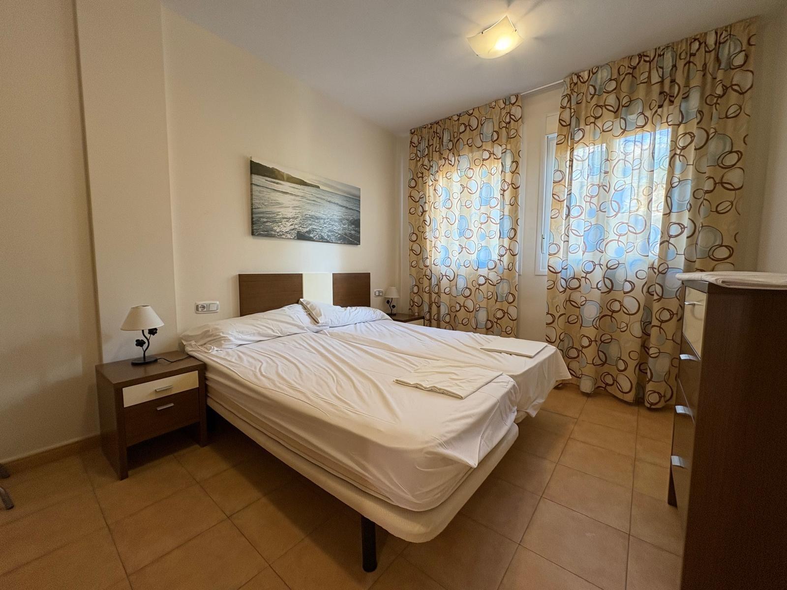 3-8-186 Charmant appartement in Collados, Águilas 2 bed 1 badpoel en garage bij de zee