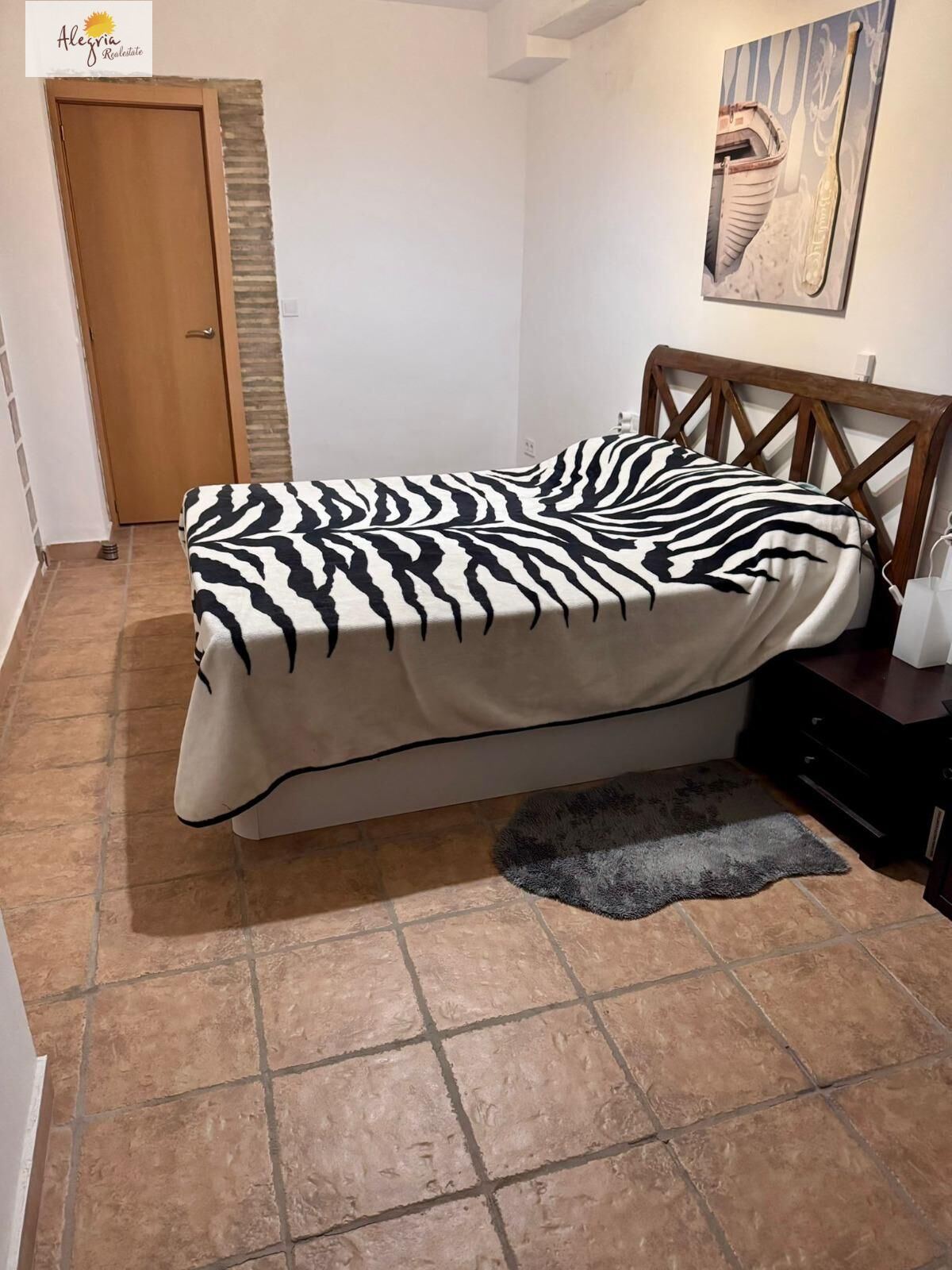 Se vende piso al lado del mar