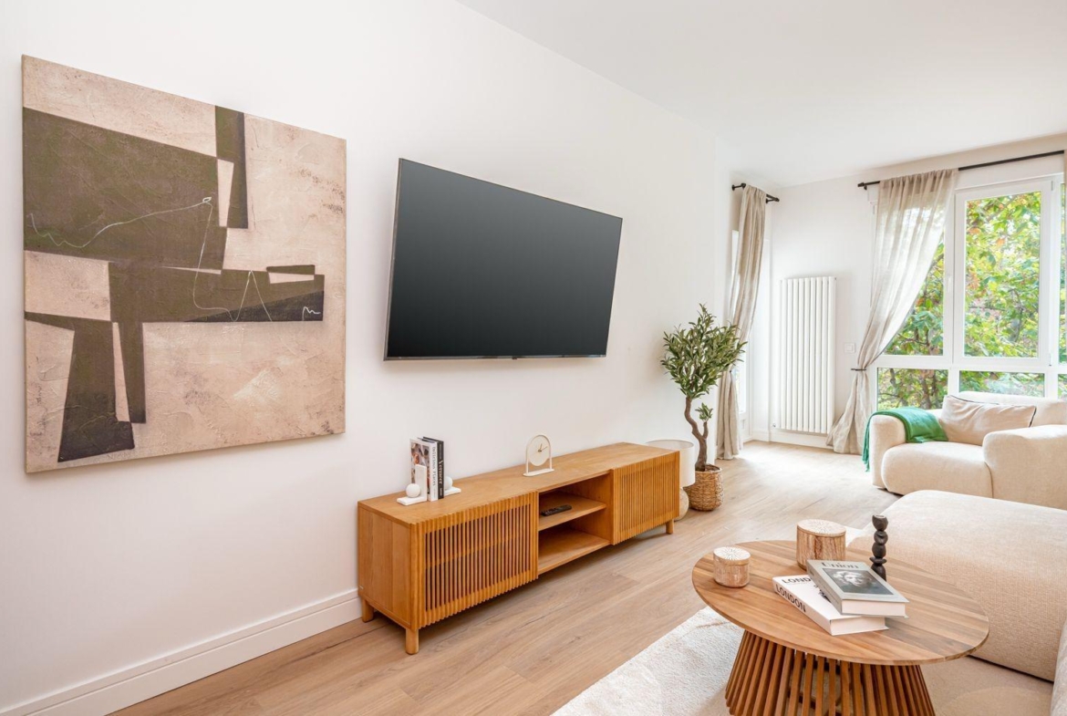 ELEGANT VOLLEDIG GERENOVEERD APPARTEMENT MET TERRAS IN ARAPILLES, MADRID