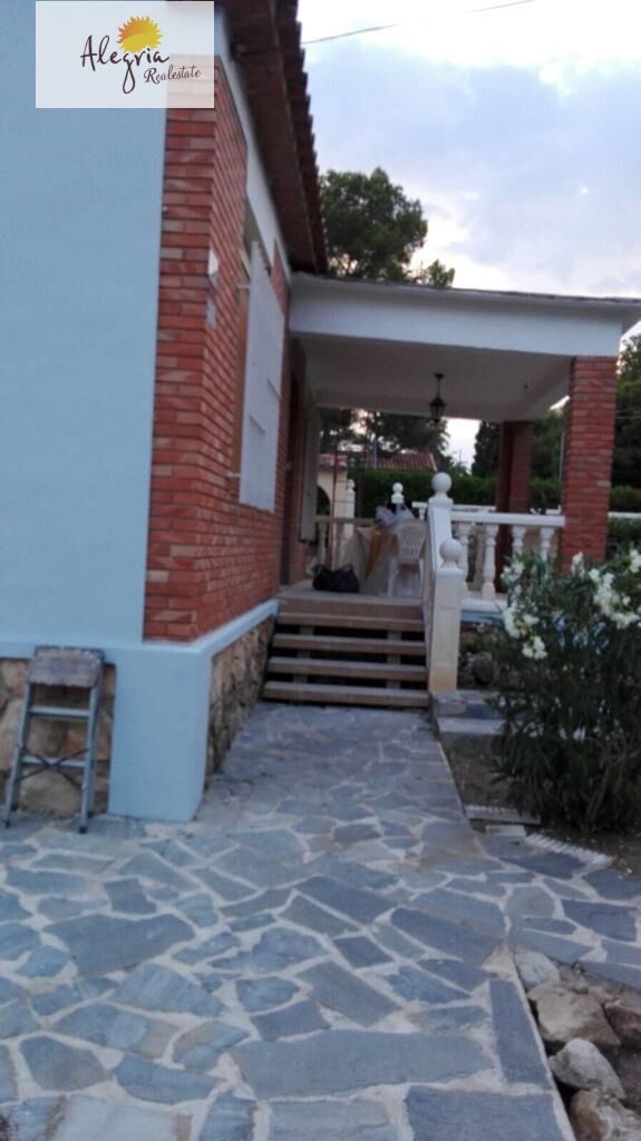 3-8-53 Chalet en venta en la Eliana