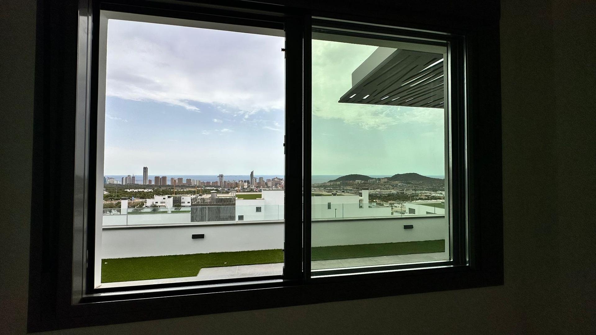 NIEUWE APPARTEMENT MET ZEEZICHTEN