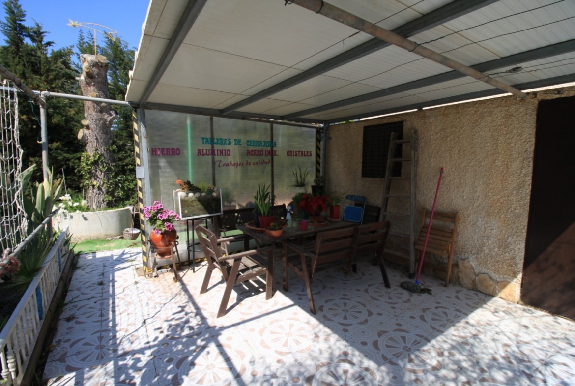 CAMPOAMOR, SPECTACULAR FINCA, 3500 M2  PLOT WITH 2 HOUSES, PRIVATE POOL, 2500 METERS FROM THE BEACH