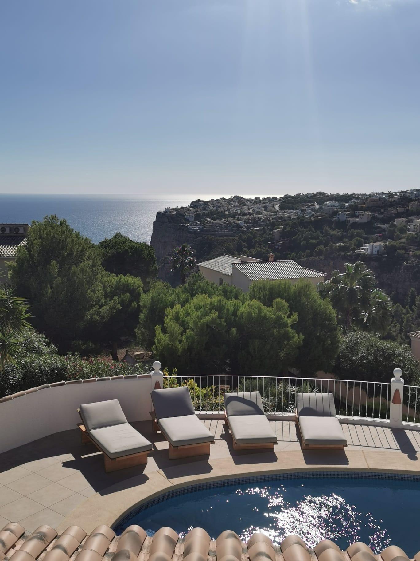 Villa with Sea Views in Cumbre del Sol 🏡🌊