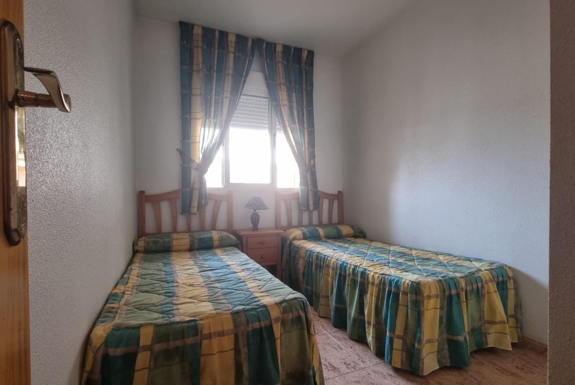 Apartamento semi-nuevo en la zona mas demandada de Torrevieja !