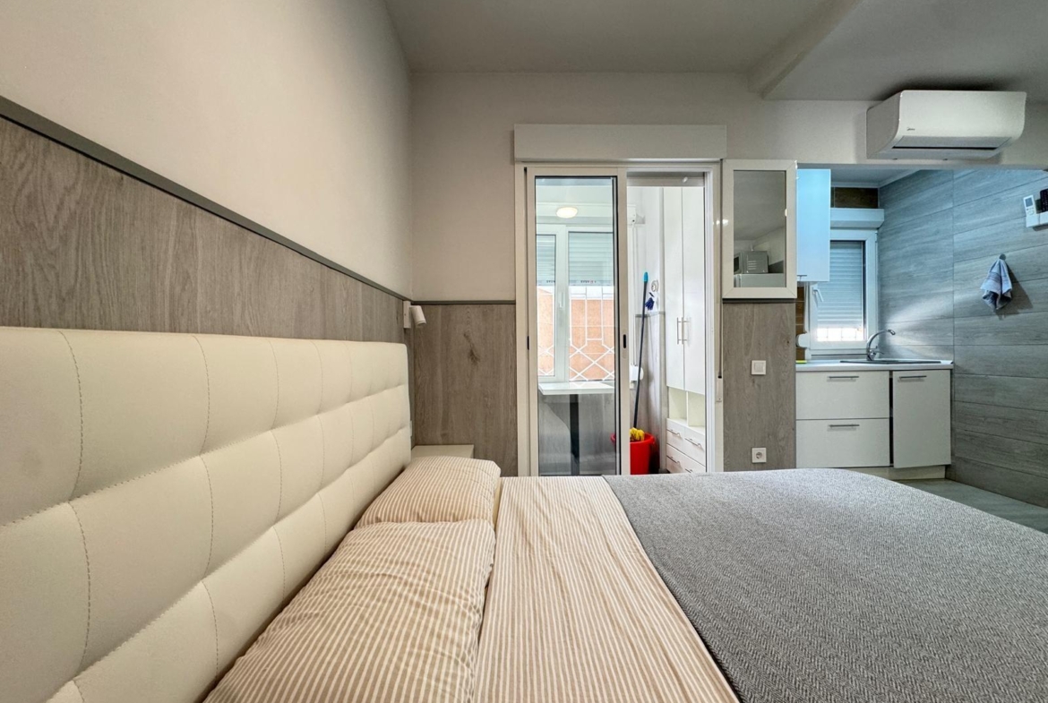 2 BAÑOS. 65 M2. SECADO POR DOS ESTUDIOS PARA ALQUILAR