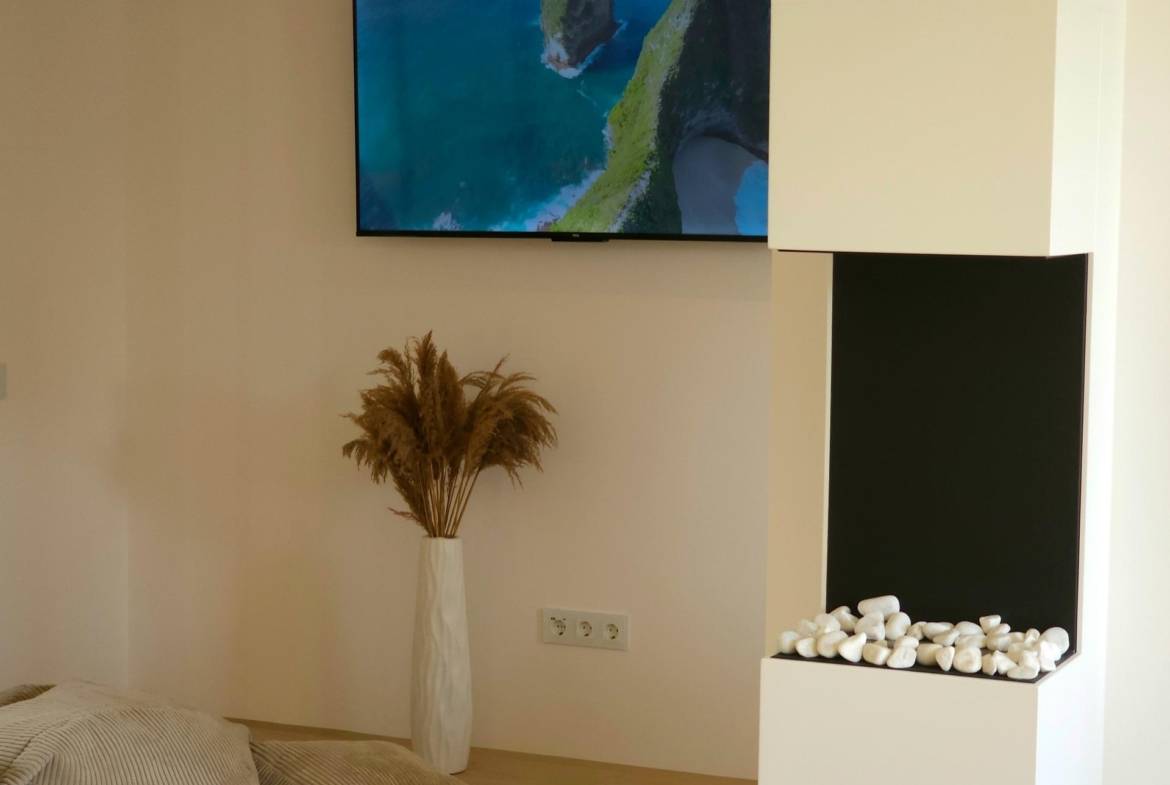 Exclusive Renovated Apartment in La Veleta, Torrevieja – Steps from the Sea
