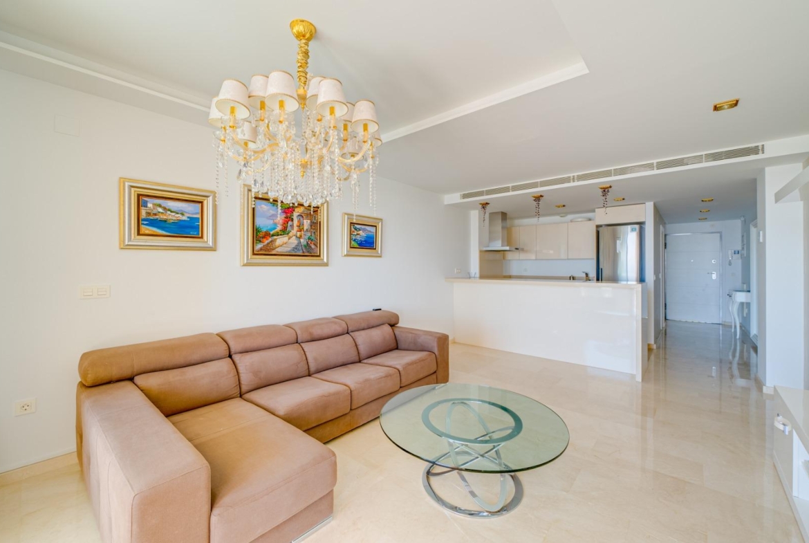 Magnificent apartment with stunning sea views