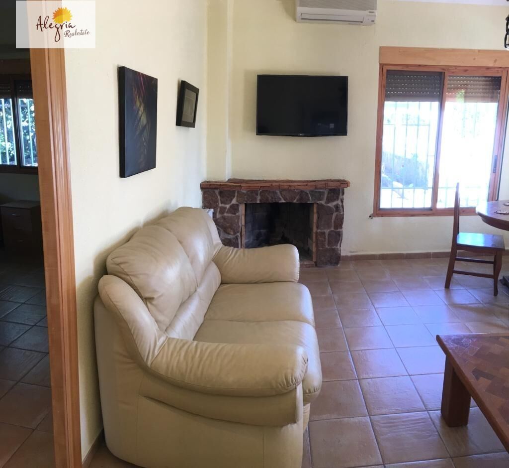 3-9-50 Chalet en venta en la Eliana