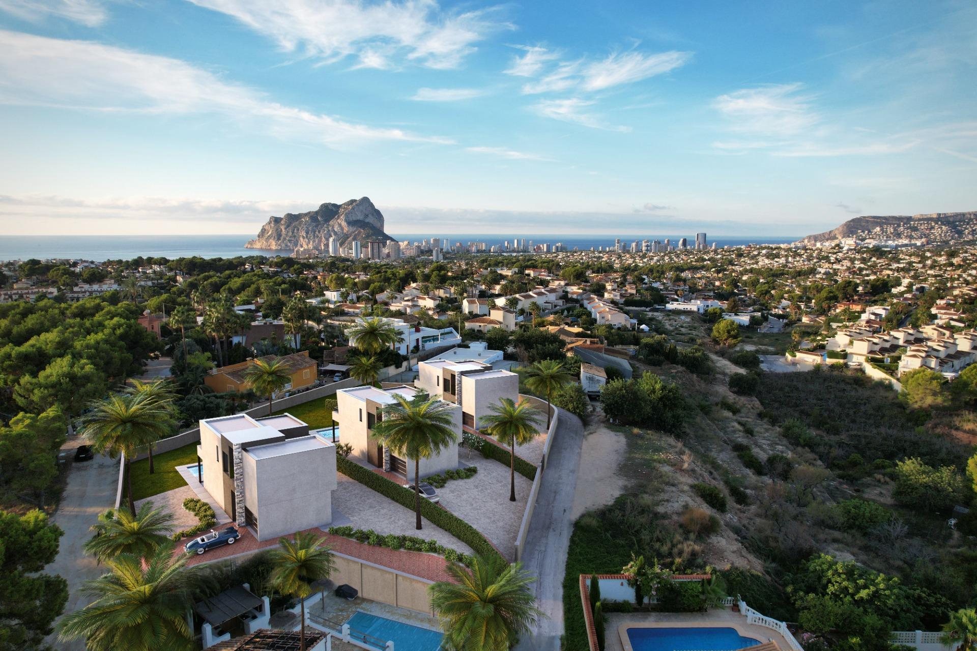 Detached villas with private pool