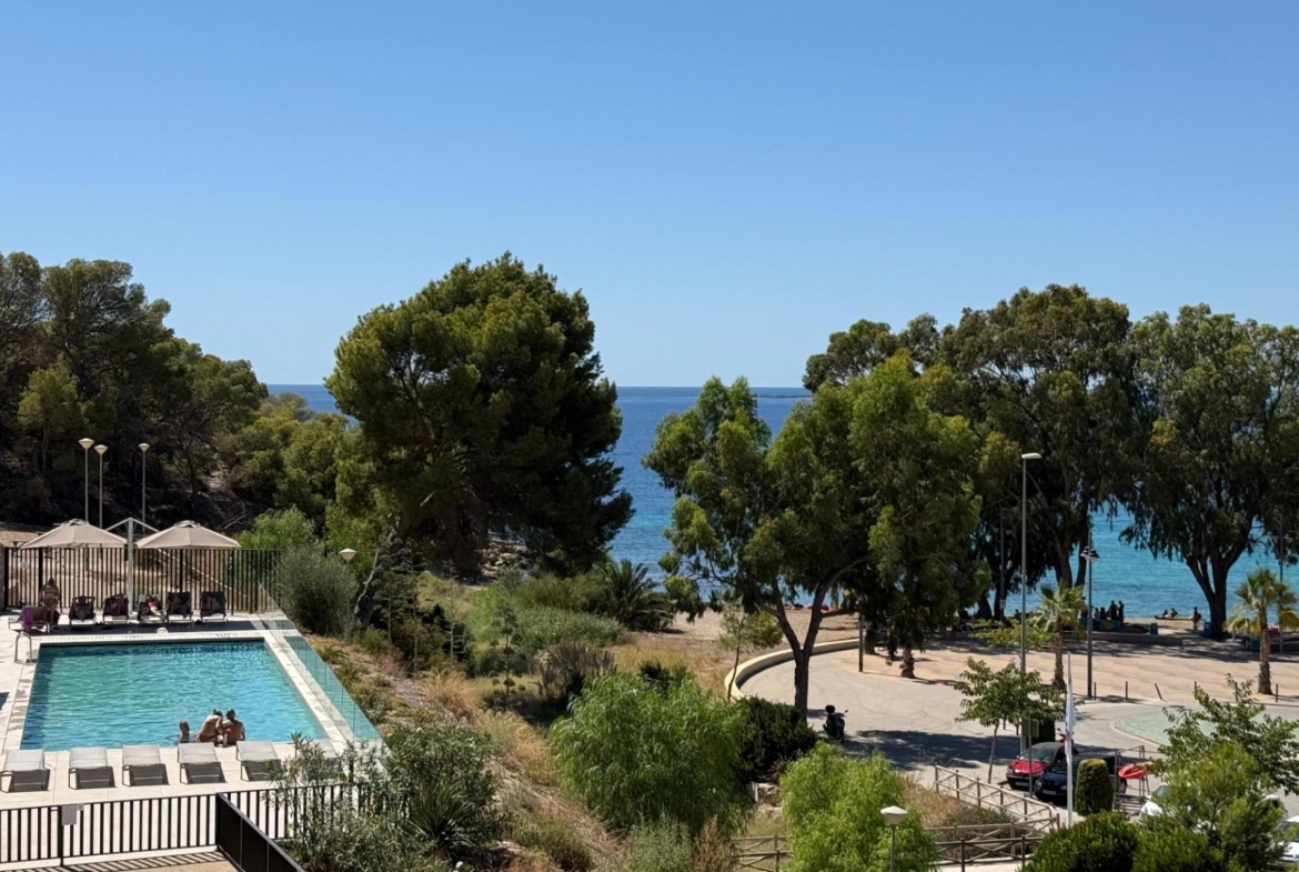 Investment in exclusivity: limited offer by the sea!