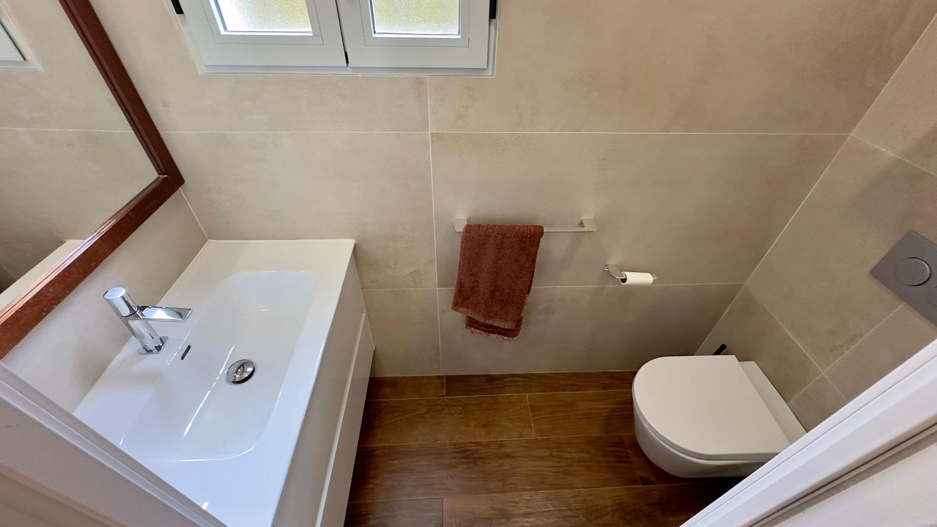 PRECIOSO CHALET ADOSADO EN GOLF BAHIA DE FINESTRAT