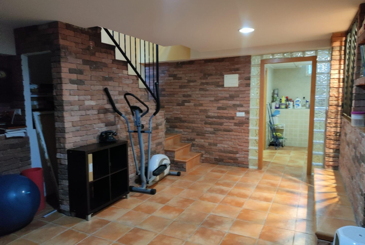PRECIOSO CHALET ADOSADO EN GOLF BAHIA DE FINESTRAT