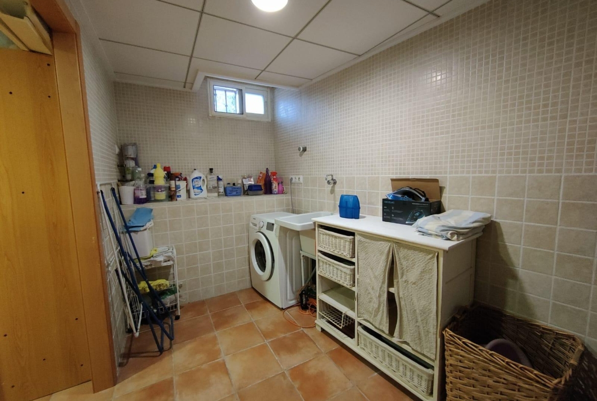 PRECIOSO CHALET ADOSADO EN GOLF BAHIA DE FINESTRAT