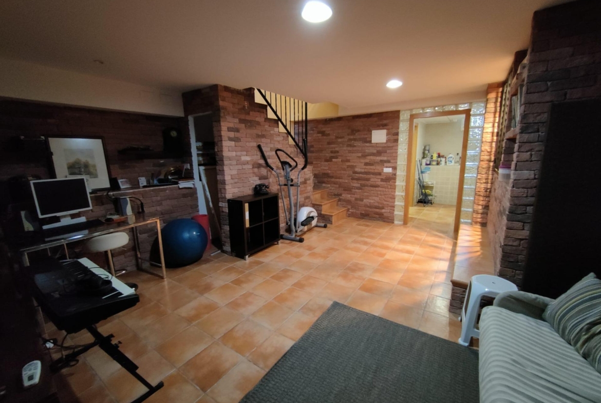 PRECIOSO CHALET ADOSADO EN GOLF BAHIA DE FINESTRAT