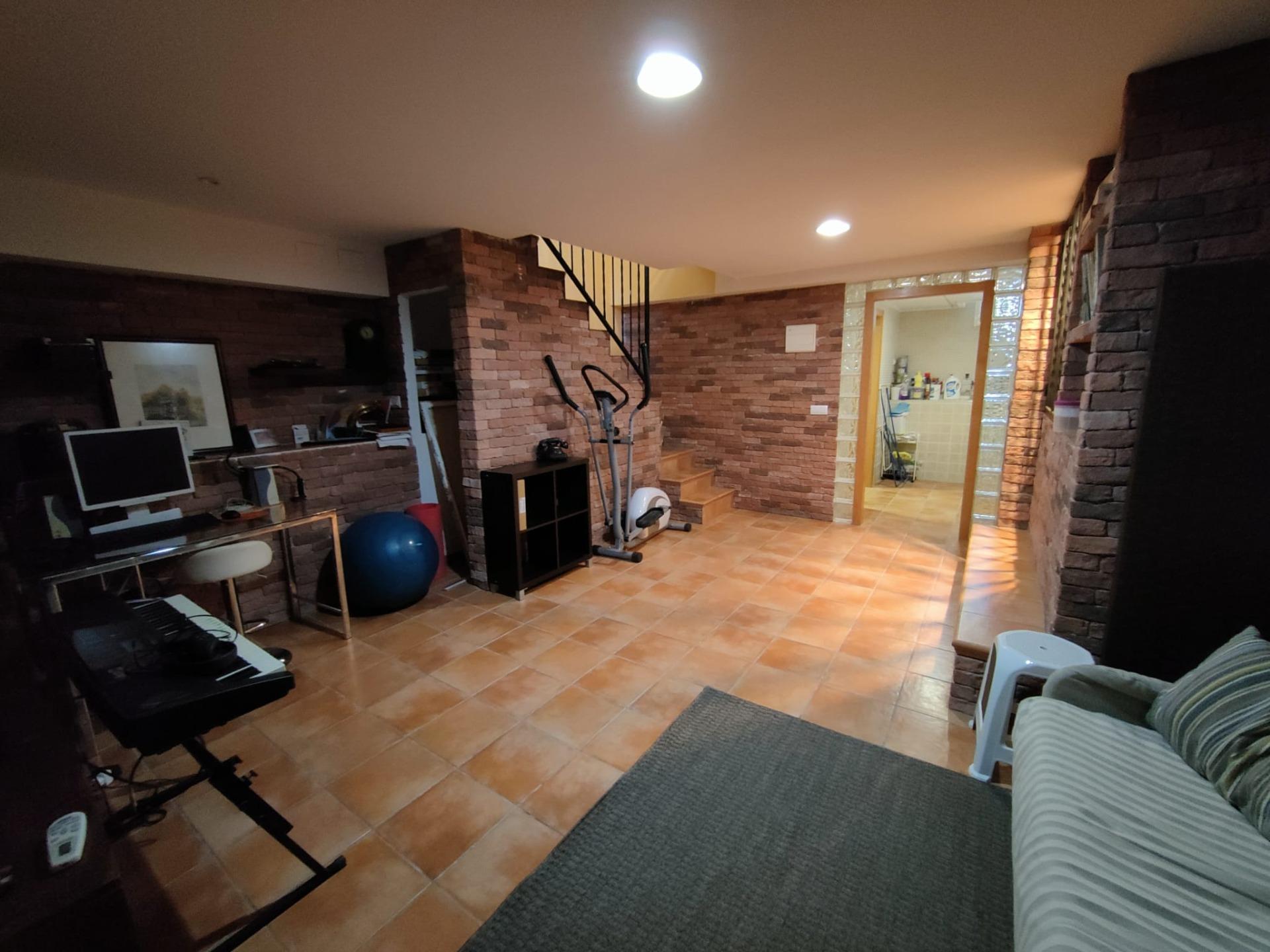 PRECIOSO CHALET ADOSADO EN GOLF BAHIA DE FINESTRAT