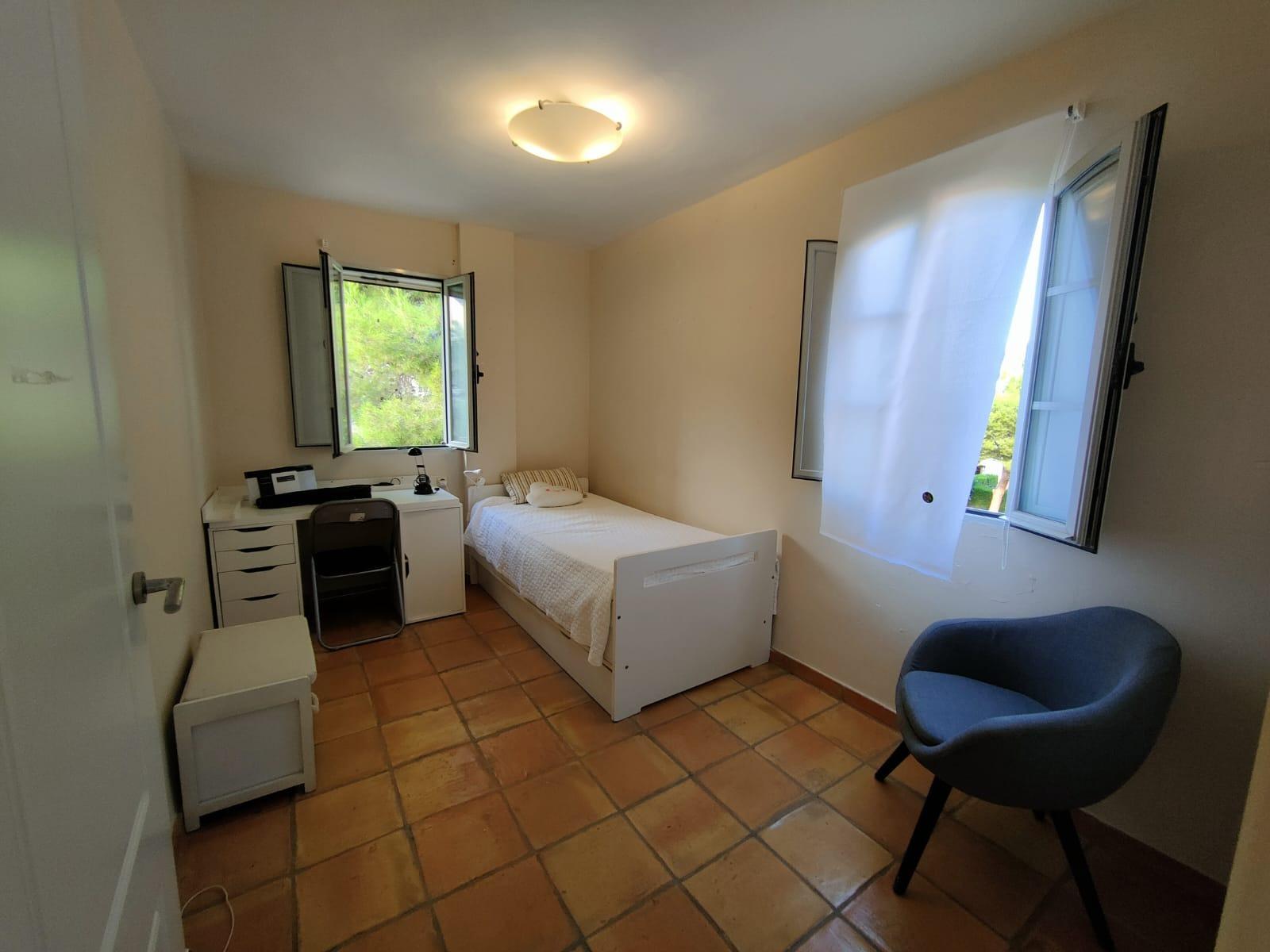 PRECIOSO CHALET ADOSADO EN GOLF BAHIA DE FINESTRAT