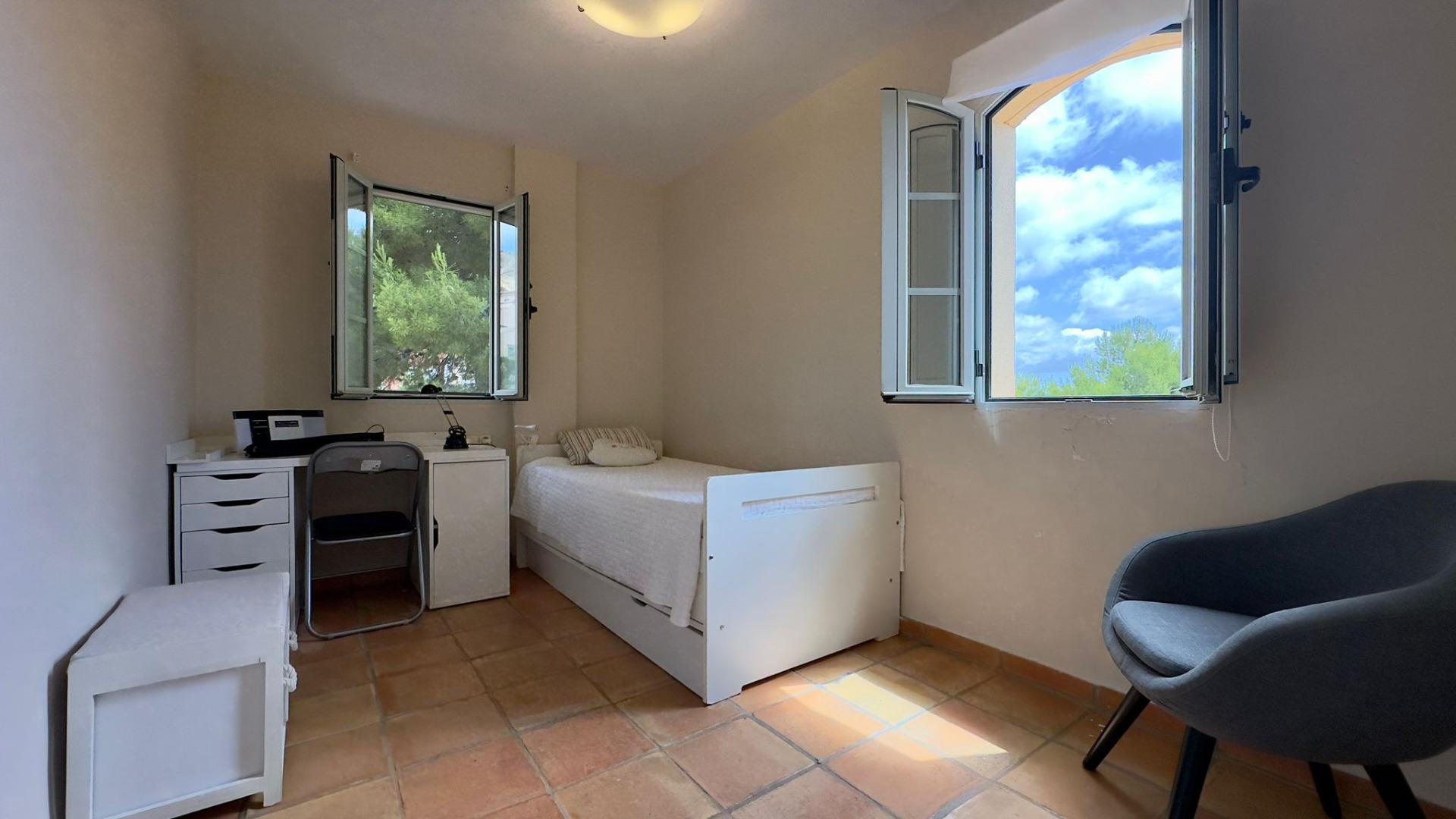 PRECIOSO CHALET ADOSADO EN GOLF BAHIA DE FINESTRAT