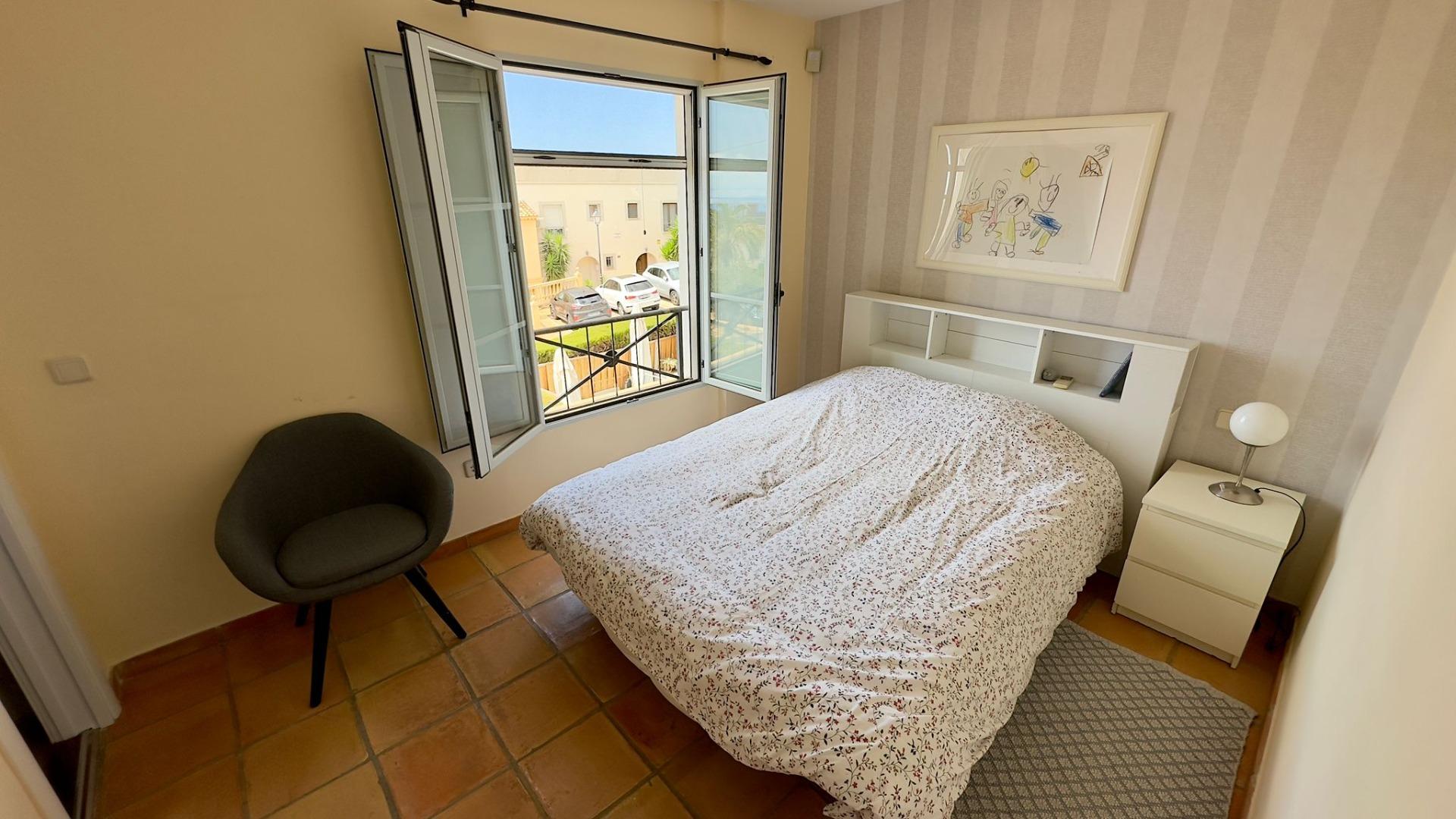 PRECIOSO CHALET ADOSADO EN GOLF BAHIA DE FINESTRAT